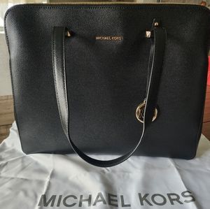 Michael Kors Tote